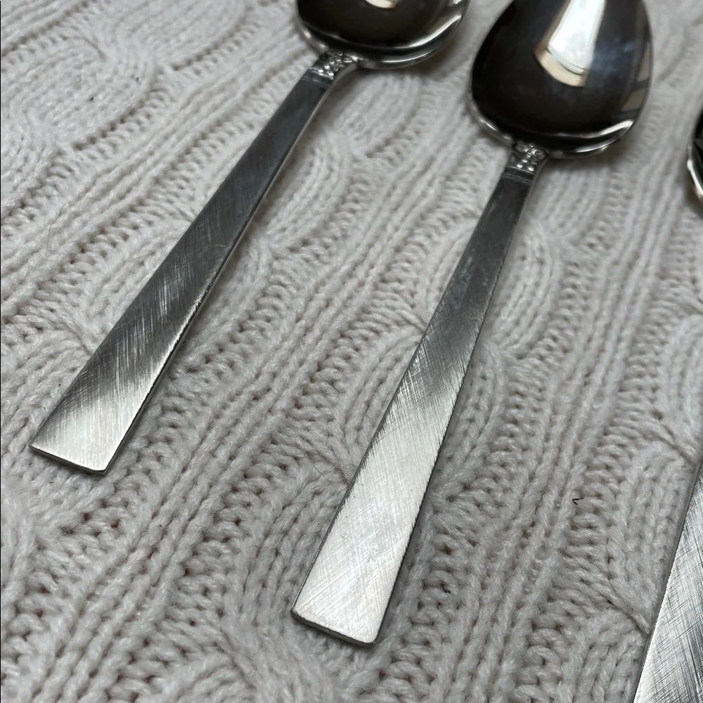 Oneida Northland Brookwood 4 tablespoon set. W.M. Dalton Stainless Flatware.